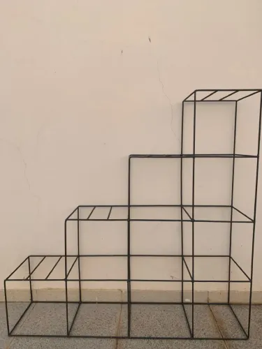 Estante Decorativa em Ferro