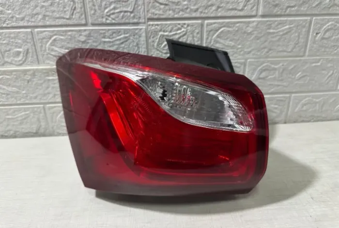 Lanterna esquerda Chevrolet equinox 2017 a 2020 LED importado
