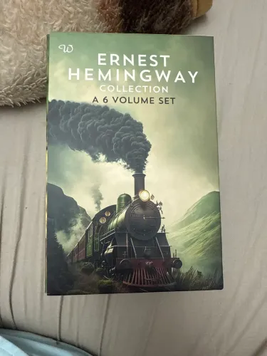 Coleção de livros ERNEST HEMINGWAY COLLECTION A 6 volume set