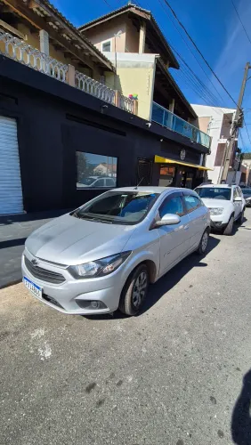 Chevrolet Onix Hatch LT 1.0 8V Flex Mec. 4P 2018