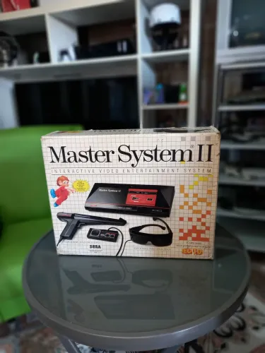 Vendo Sega Master System II - Video Game Console