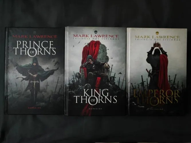 Trilogia dos Espinhos - Mark Lawrence - Darkside Books 