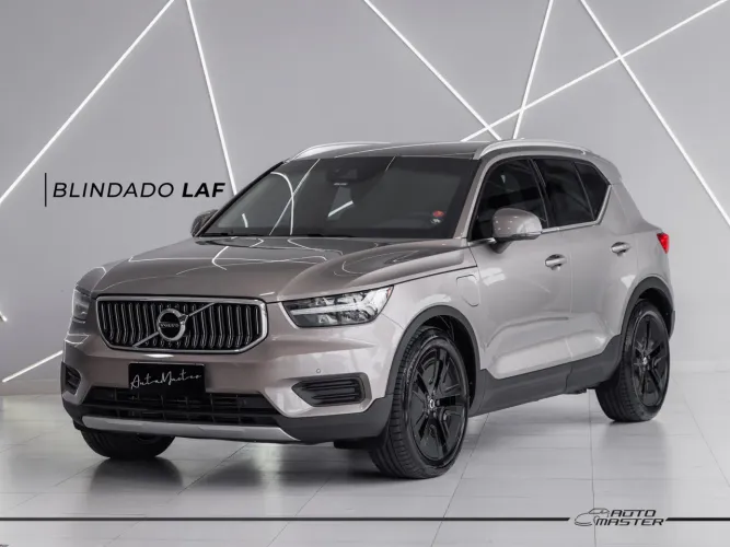 Volvo XC40 XC 40 T-5 Híbrido Momentum 1.5 262cv 2021