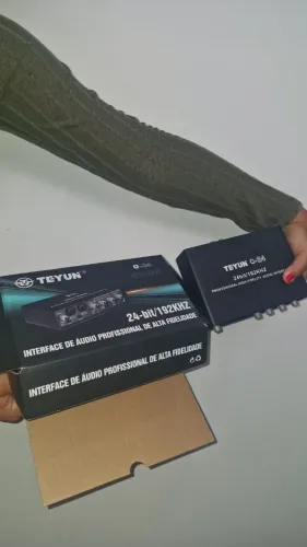 Teyun Q24 Interface de Áudio USB 2.0, Placa de Som Profissional 24bit/192KHz, 2 Canais.