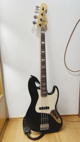 Fender 70's Jazz Bass 2009  (não aceito trocas)
