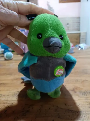Pelúcia papagaio promocional guaraná antártica 
