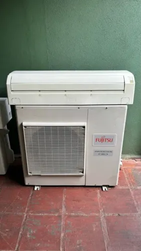 Hi Wall Split Inverter Fujitsu 27.000 Btuh R410 220v