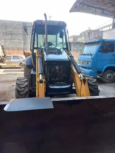 Retro escavadeira Jcb 2013