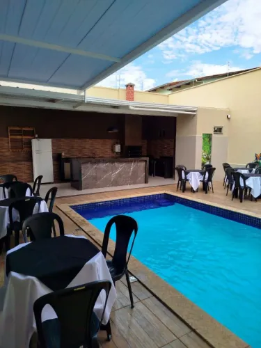 Espaço Para Eventos Festas Casa de Temporada com Piscina