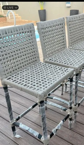 Promocao 4 Banquetas em alumínio toda revestida em corda nautica fendi novo.