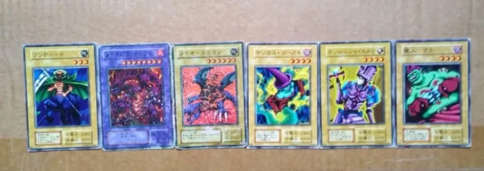 Cartas Yu-Gi-Oh primeiro modelo ocg original