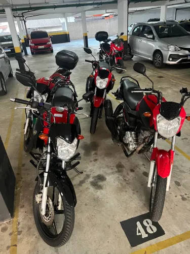Moto para locação.