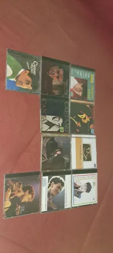 10 cds originais Caetano Veloso. 20,00 cada.