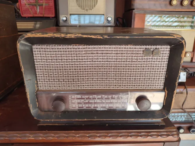 rádio antigo