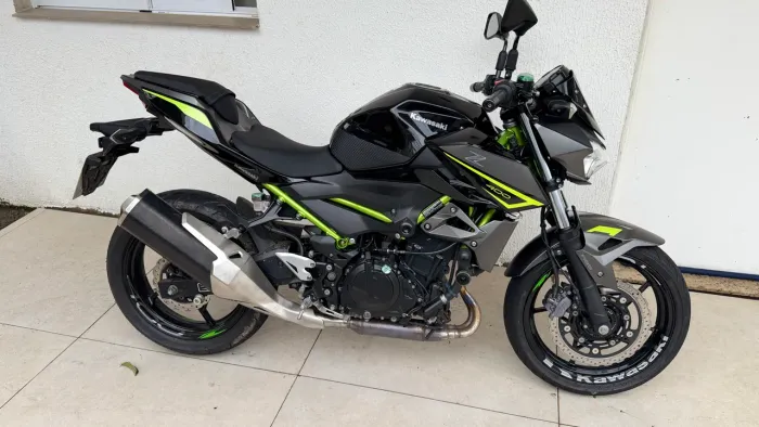 Z400 2023