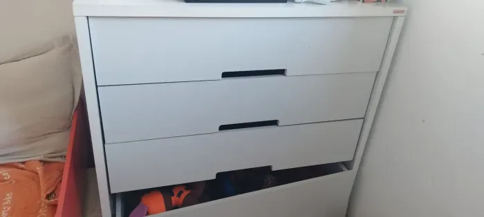 Cômoda pra doação 