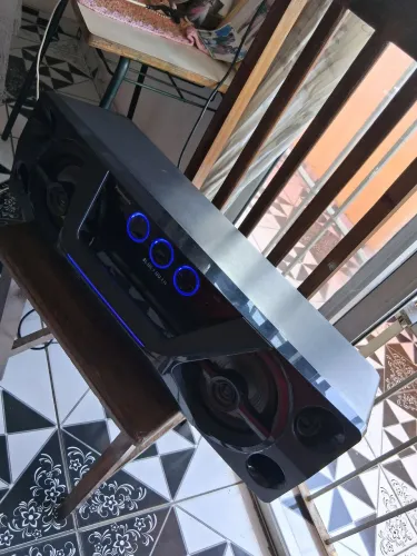 Venda de um aparelho de som da marca panasonic