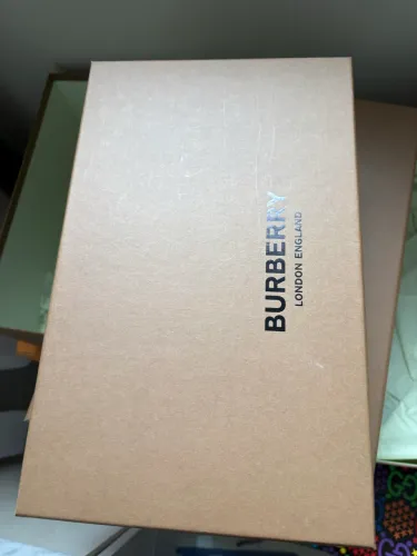 Caixa Burberry enorme 42x40cm