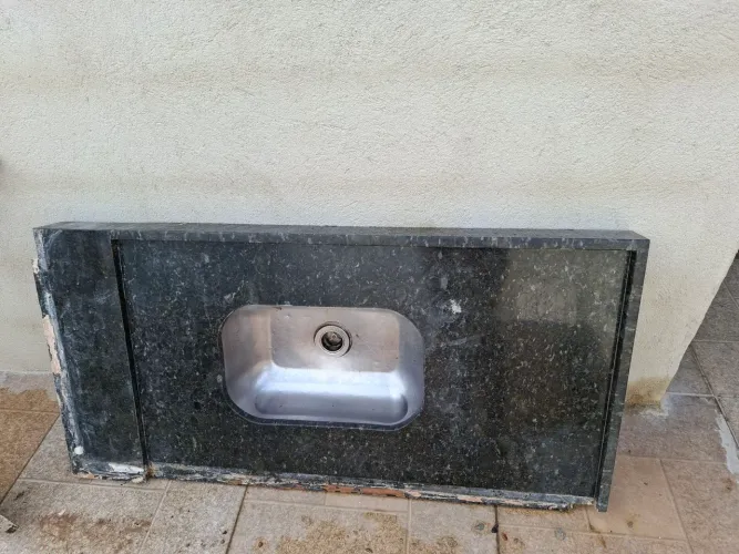 Vendo pia de marmore