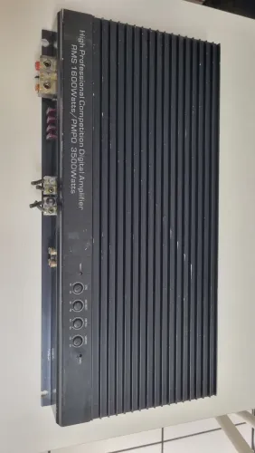 Módulo de som Roadstar Digital 1600W RMS/ 3500W PMPO para Subwoofer