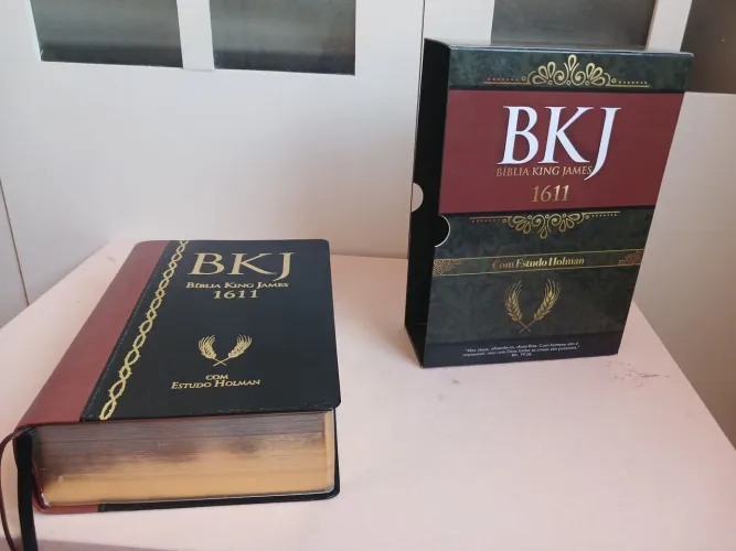 Biblia king James com estudo Holman