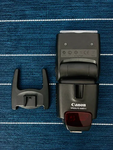 Flash Canon Speedlite 430EX II ORIGINAL + Bolsa + Base