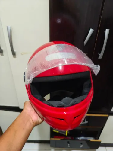 Capacete New Liberty no plástico 