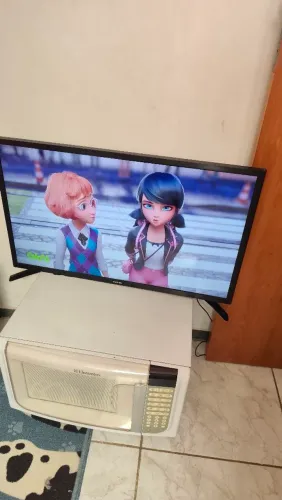Tv Samsung smart 32 polegadas e microondas Eletrolux 32 litros