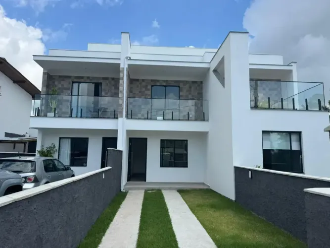 *OPORTUNIDADE NO NORTE DA ILHA  ACABAMENTO MODERNO + ENTREGA IMINENTE!*