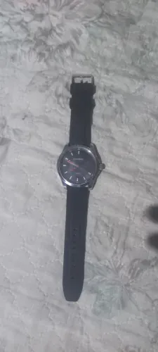 Vende-se  relogio modaine 