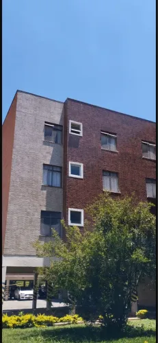 Apartamento condomínio Vale do Imperador 1° andar