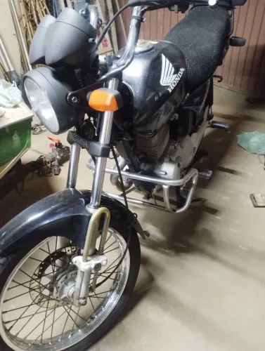 Titan 150 esd 2006 único dono preço 7.900.00
