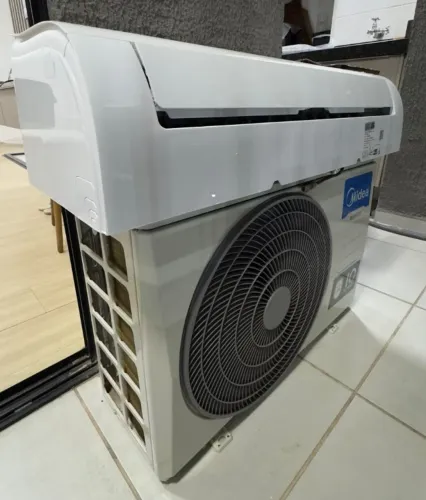 Ar-Condicionado Split Hi-Wall Inverter 12.000 BTU XtremeSave Frio 220v Midea