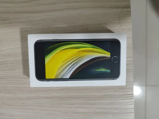 Celular iPhone SE Preto 64Gb modelA2296