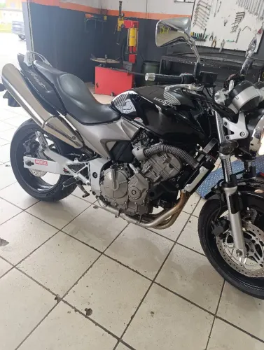 Hornet 600f relíquia de mecânico