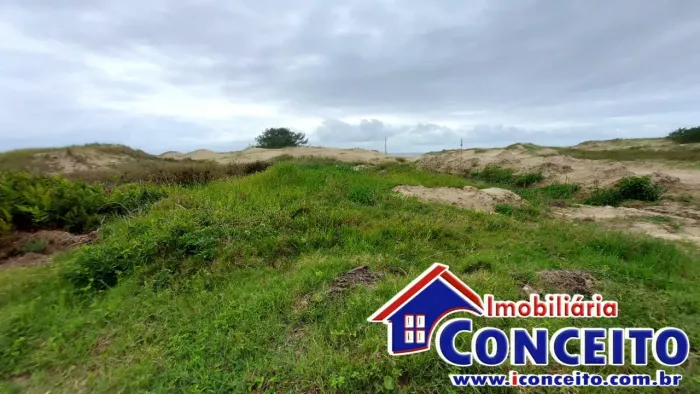 T74 - Terreno medindo 375m² localizado na balneário Presidente