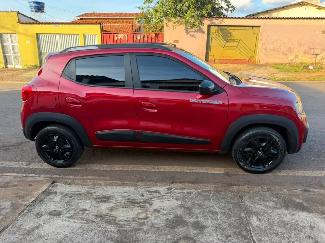 Renault Kwid Outsider 1.0 Flex 12V 5P Mec. 2022