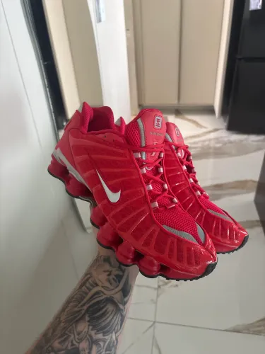 Nike SHOX vermelho
