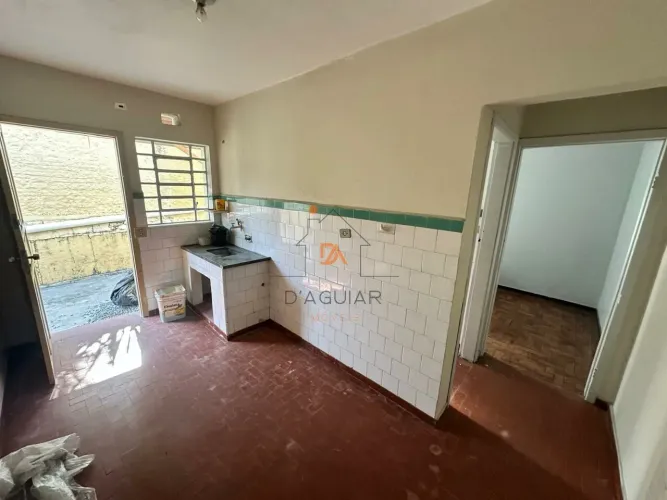 Casa residencial para aluguel no bairro Vila Aurora (Zona Norte) com 1 dormitório.