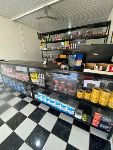 Vende se Loja de tinta automotiva Montada em Morrinhos-GO