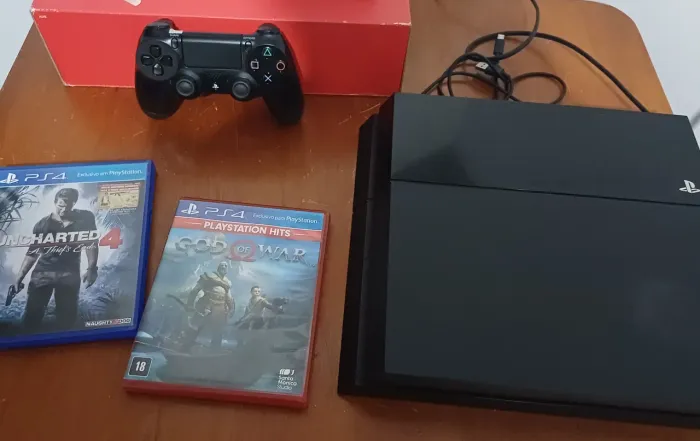 Ps4 seminovo + controle original, cabos e jogo: exclusivo: UNCHARTED 4 *GOD OF WAR VENDIDO
