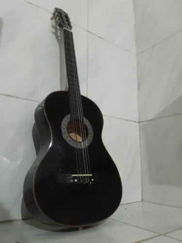 Violão preço a negócio!