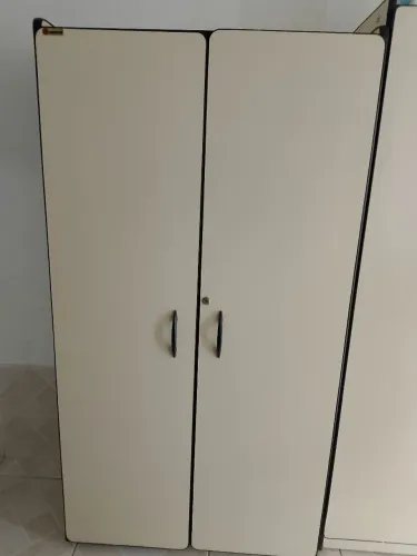 Armário 2 portas