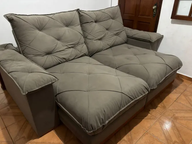 Sofá retrátil e inclinável 4 lugares 