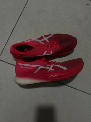 Tenis asics metaspeed edge