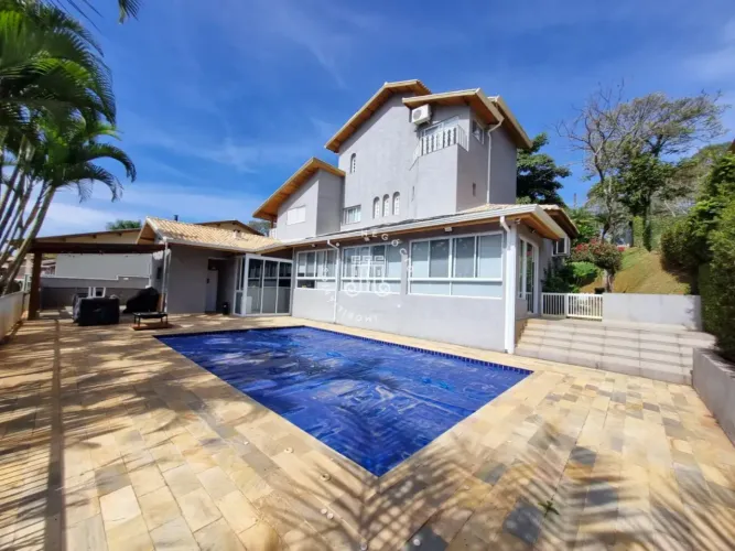 Casa Sobrado à venda no Condomínio Serra dos Cristais em Cajamar/SP