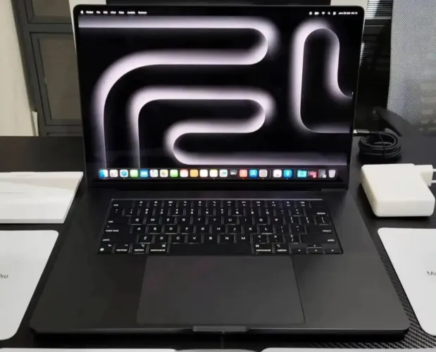 MacBook Pro M3 Pro 36GB