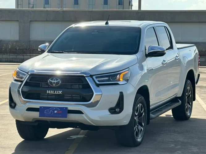 Toyota Hilux CD SRX 4X4 2.8 TDI 16V Diesel Aut. 2022