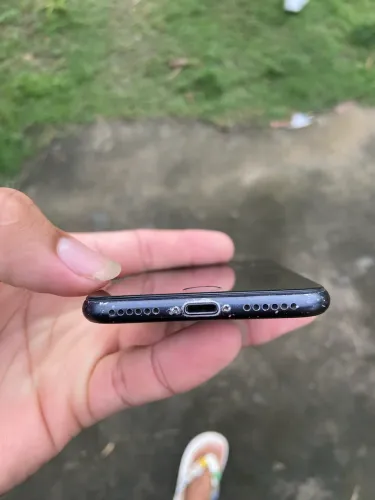 Vendo iPhone 7 pra retirada das peça 
