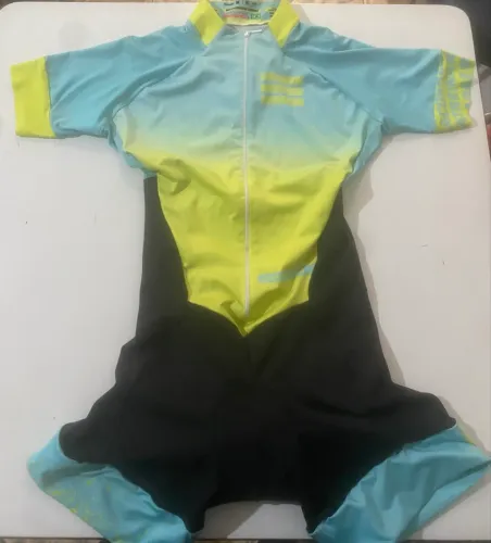 Roupa macaquinho de bike Emana original